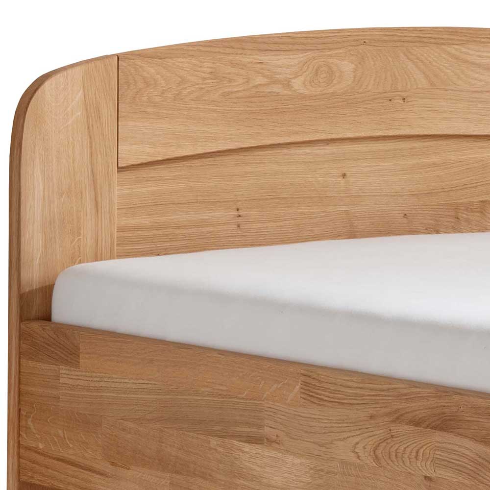 Komfortbett Kopfteil aus massiver Wildeiche mit schöner Maserung und abgerundeten Kanten – Mauro