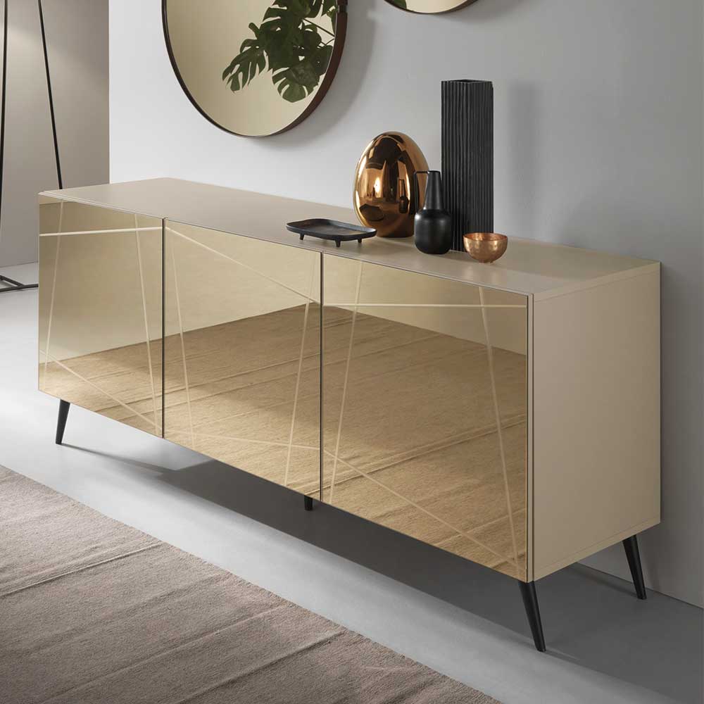 Modernes Sideboard taupe mit bronzefarbenen Spiegelglasfronten und geometrischem Muster – Lotivera