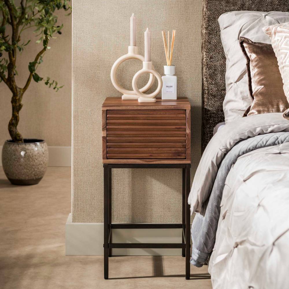 Industrial Nachtkommode aus Akazie Massivholz Braun - Velinan