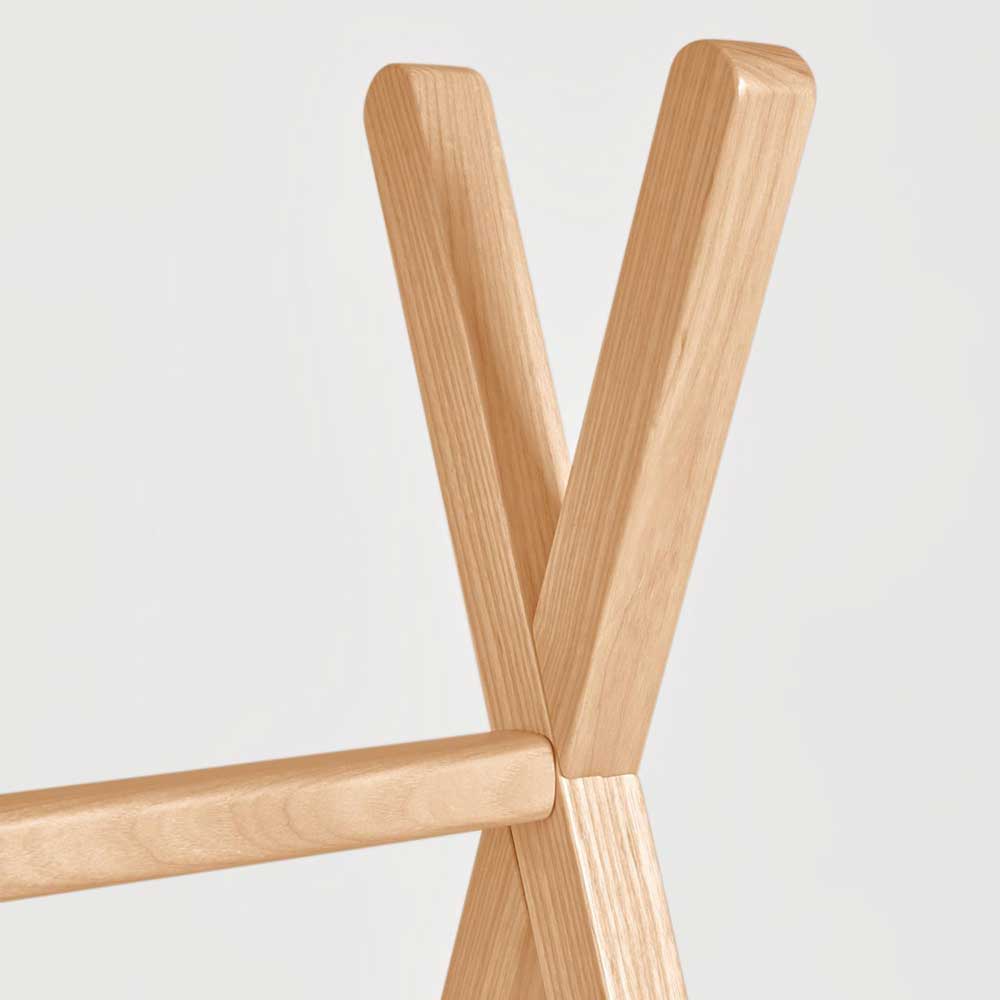 Obere Holzverbindung des Zeltgestells vom Kinderbodenbett aus massivem Holz – Rapidi