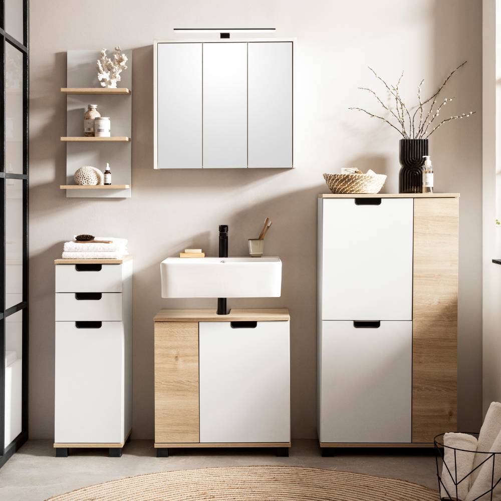 Mattweißer Badezimmer Hochschrank mit drei Schubladen und einer Tür, im Badambiente – Jokna