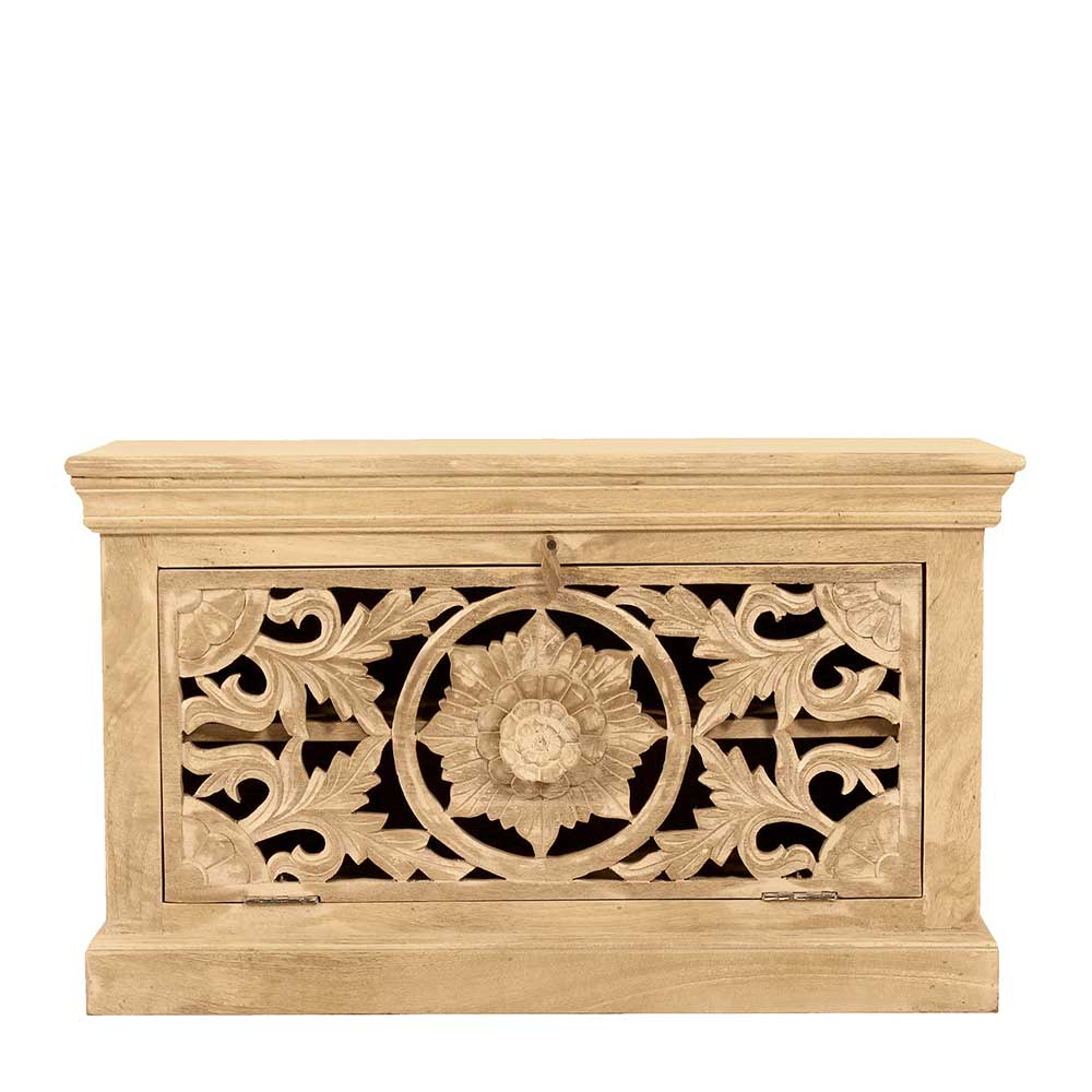 Schuhbank aus Mangoholz sandfarben mit geschnitzter Blumen-Front – Runiasa