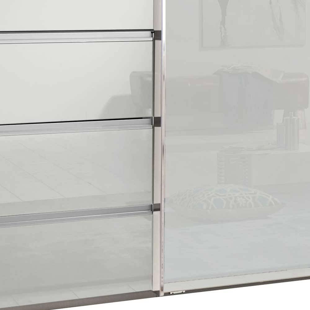 Weiße Hochglanz Schwebetüren des Kleiderschranks mit reflektierender Oberfläche – Highlamp