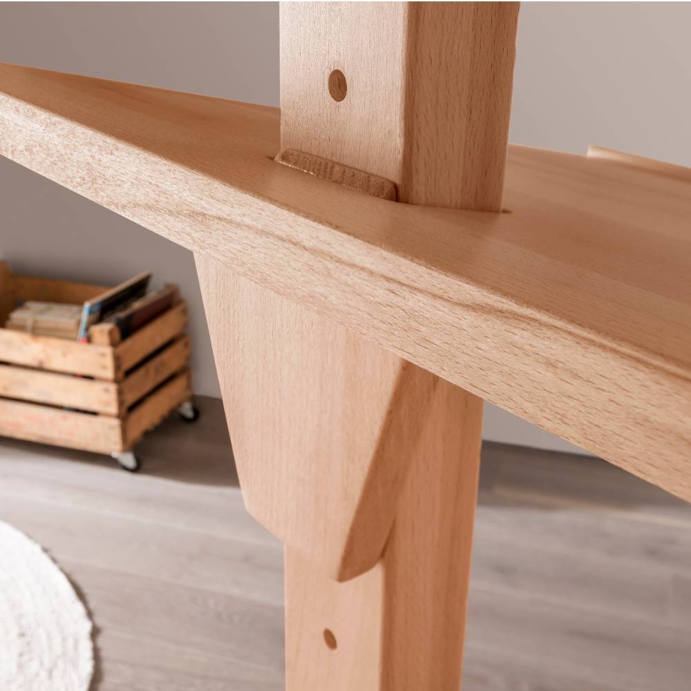 Massivholz-Stehpult aus geölter Buche, Detail der stabilen Holzverbindung – Radulyn
