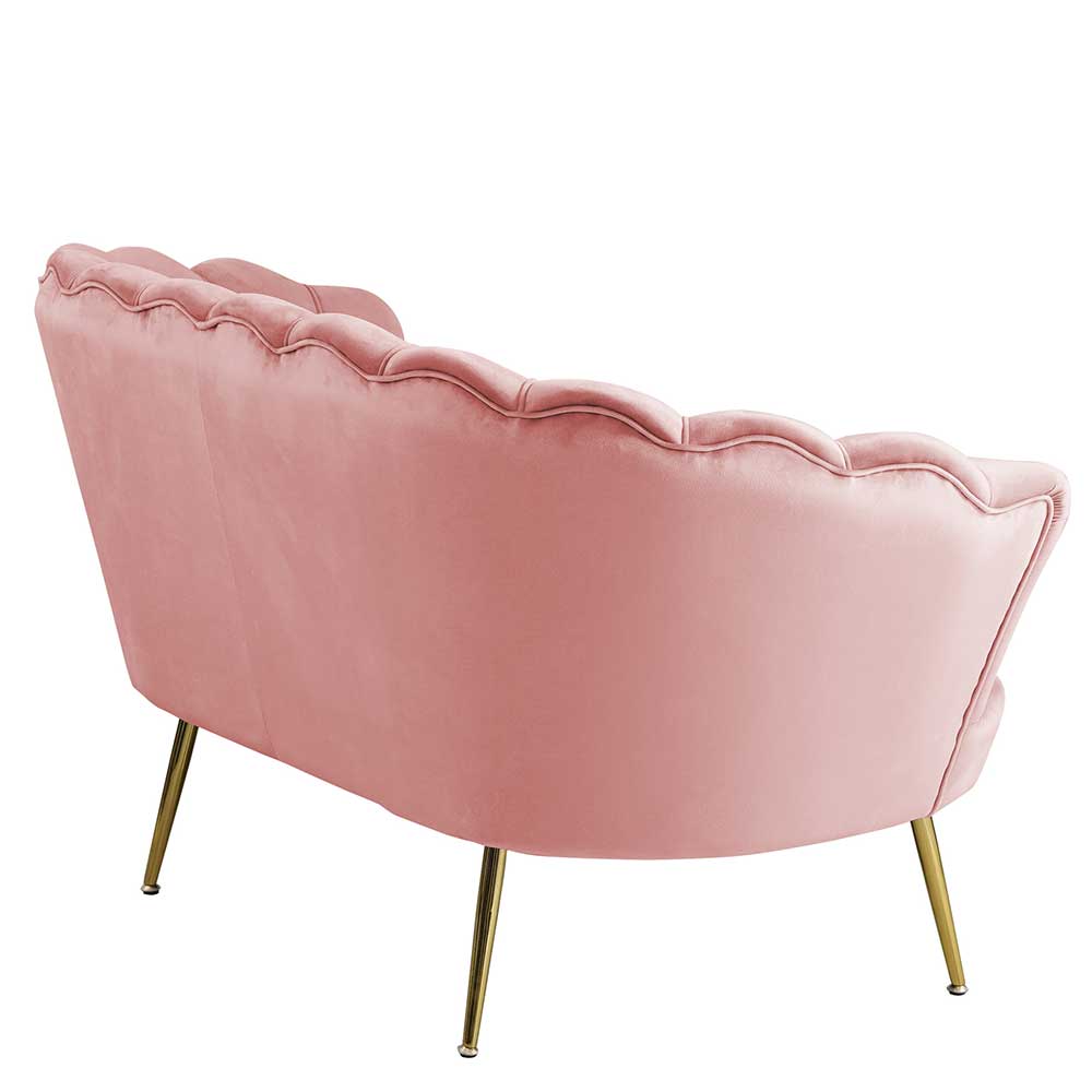 Rosafarbenes Samtsofa im Retro-Muschel-Design mit goldenen Füßen von hinten – Cariba
