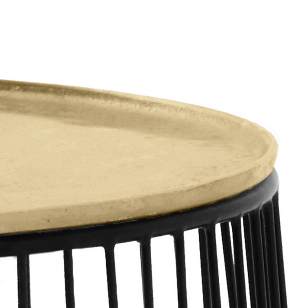 Runder Beistelltisch mit goldener Tischplatte und schwarzem Drahtgestell – Paola