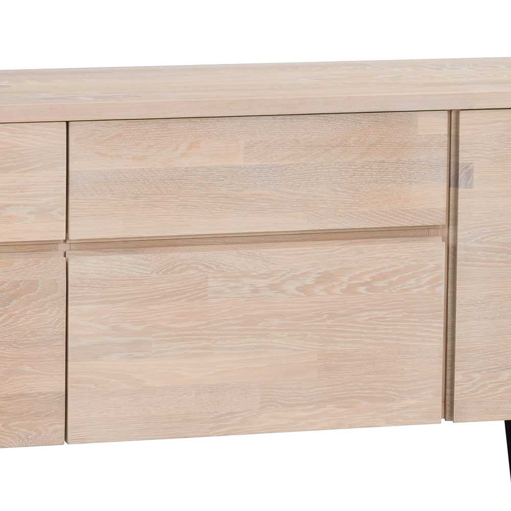 White Wash Sideboard aus Eiche massiv Pulva mit Stahl Schwarz