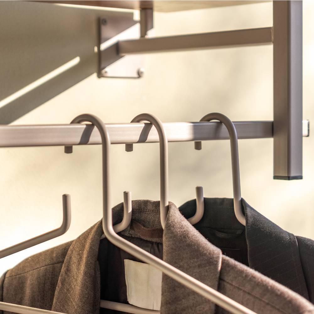 Hängegarderobe in Taupe und Walnuss Optik - Rumion