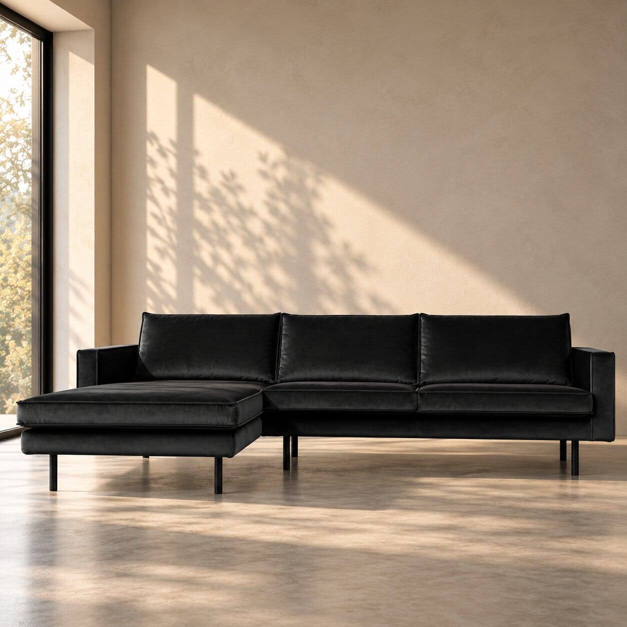 300cm breites Samt L Sofa in Anthrazit als Gesamtansicht für ein modernes Wohnzimmer – Ertrego