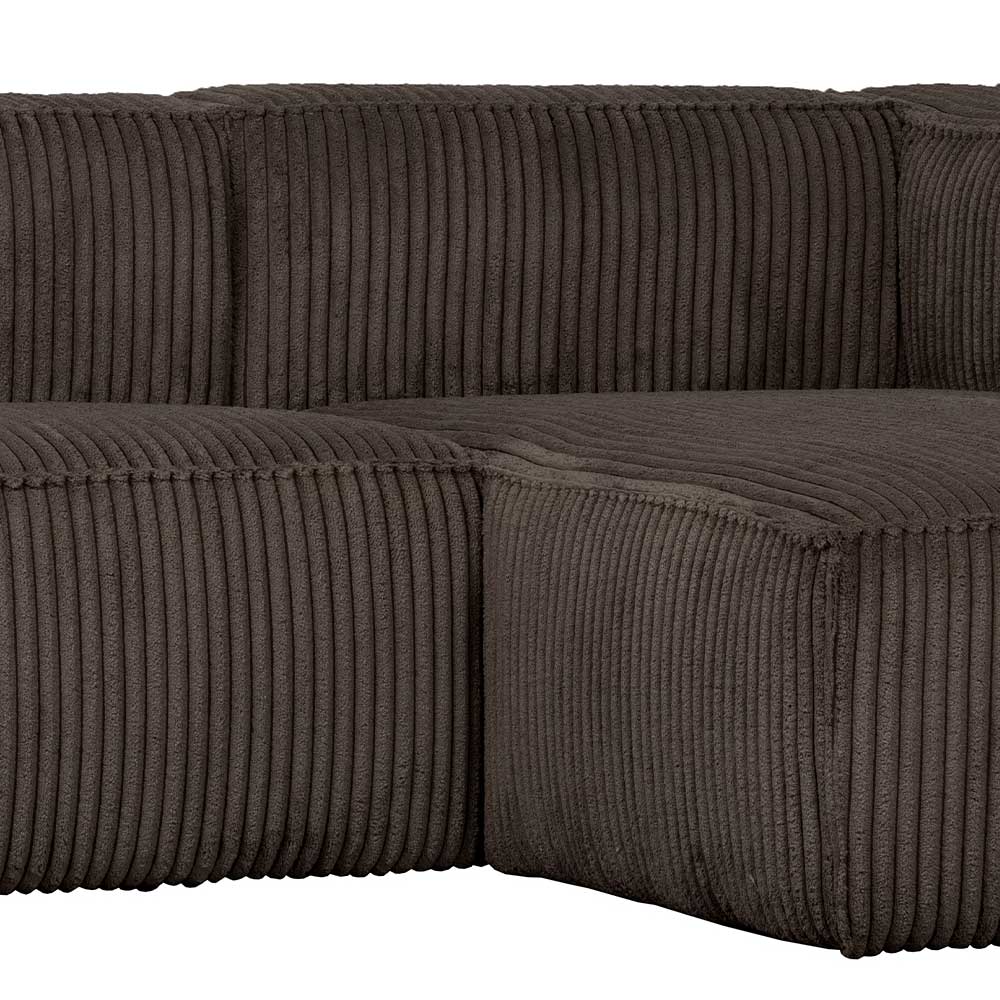 Eckbereich und Sitzfläche des Cordsofas in Schlamm Grau – Sybilla