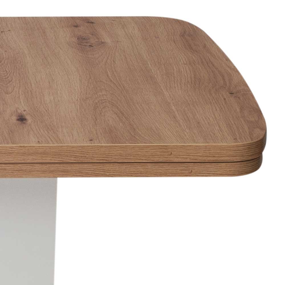 Tischplatte in warmer Holzoptik mit abgerundeten Kanten des ausziehbaren Wohnzimmertisches – Cross