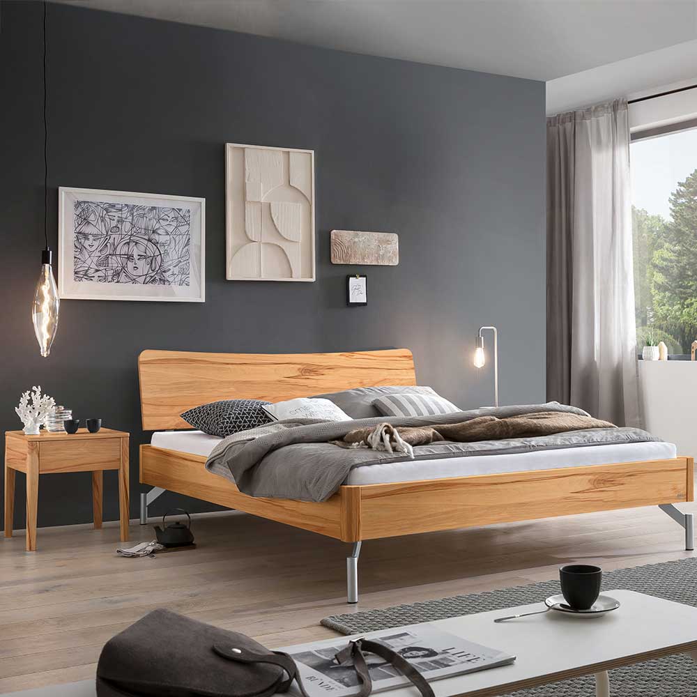 Modernes Holzbett aus Wildbuche mit Metallbeinen - Viverone