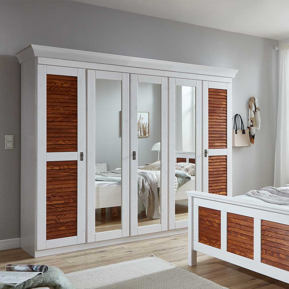 Country Kleiderschrank in Weiß mit Bernstein - Chako