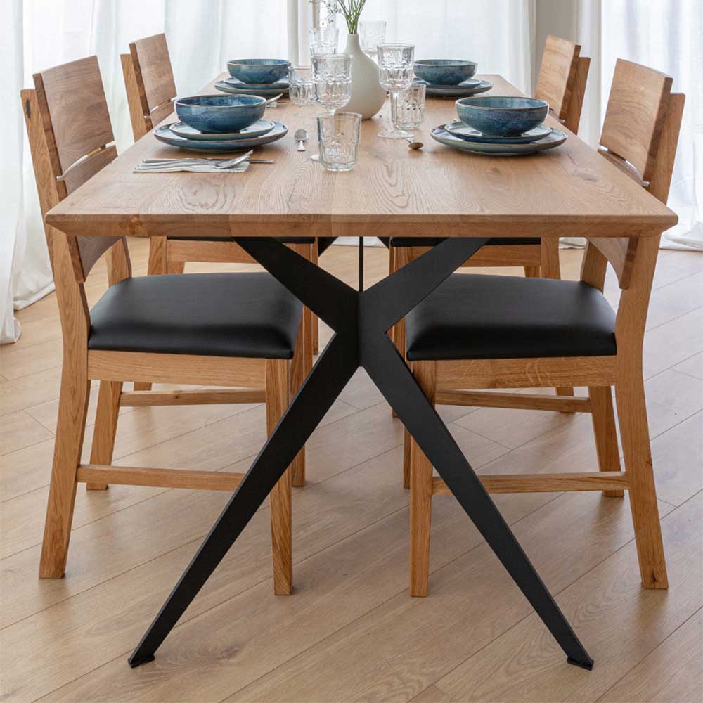 Eleganter Esszimmertisch aus massivem Eichenholz - Licium