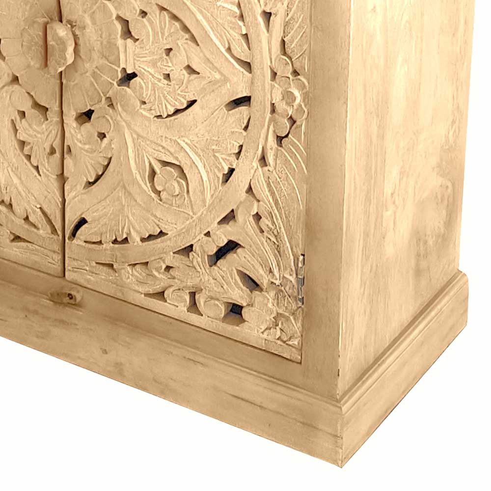 Vintage Türen Kommode mit floralem Ornament - Runiasa