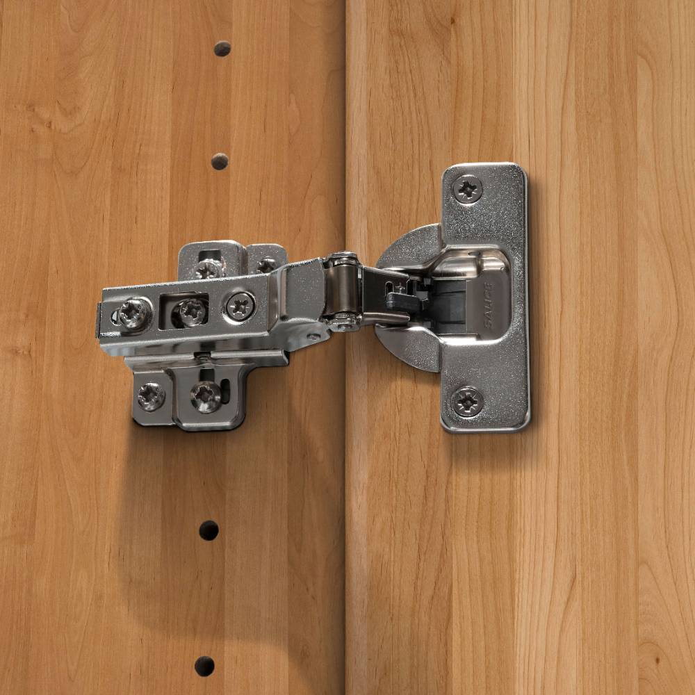 Teilmassiver Kleiderschrank in Eiche Bianco - Yanicas
