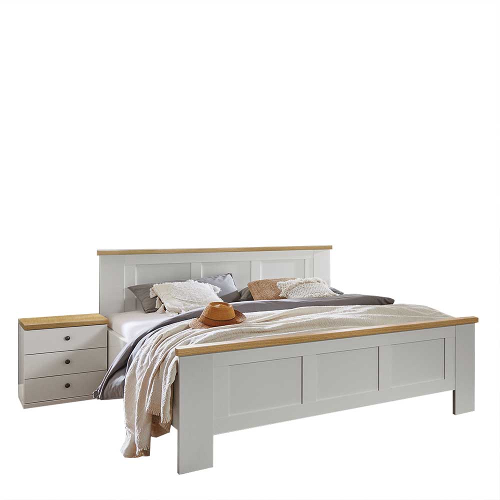 Landhausbett 140 cm breit in Weiß mit Holzakzenten für das Schlafzimmer – Ignacio