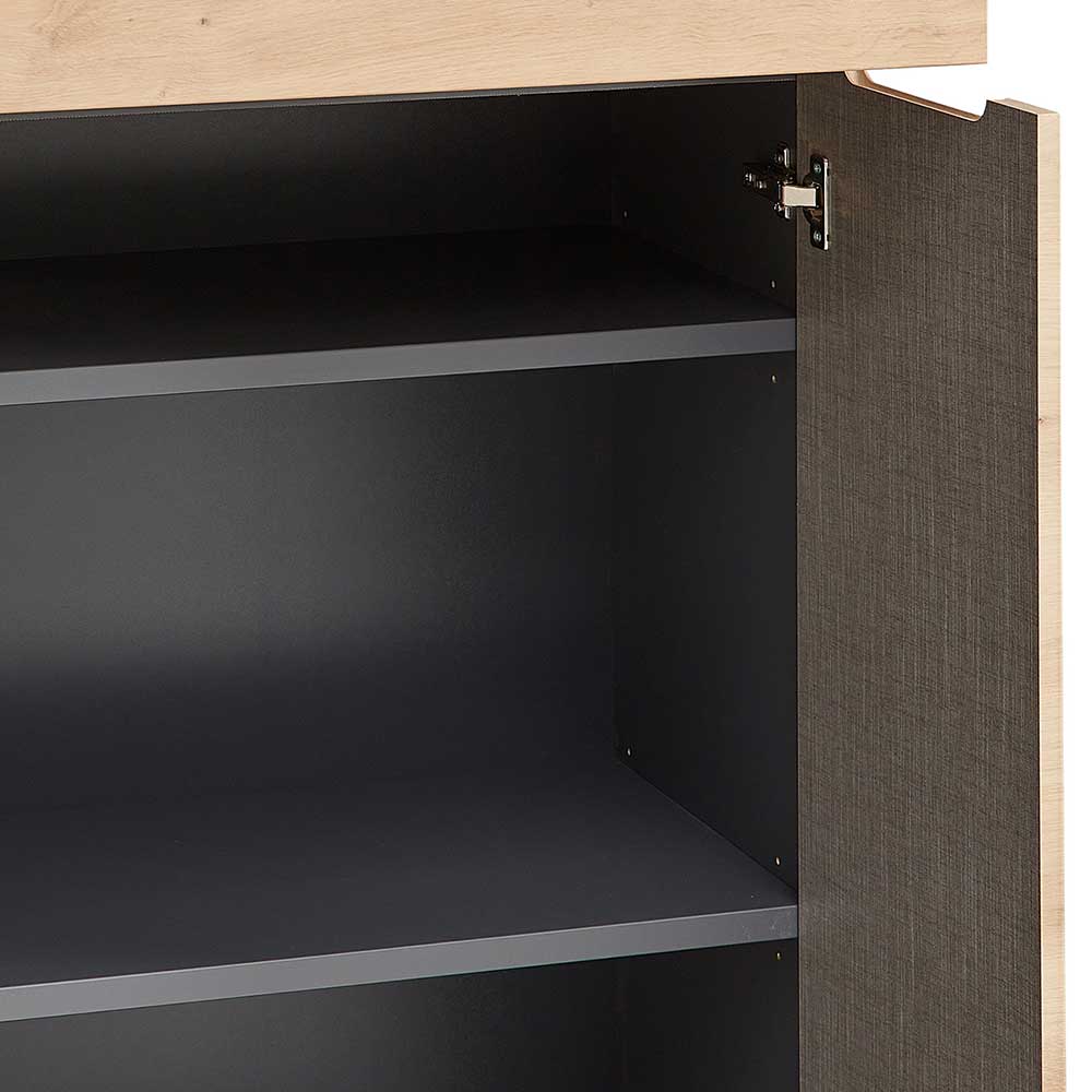 Innenansicht des Büroschranks mit geöffneter Tür, zwei grauen Ablagefächern und heller Holzoptik – Kuetra