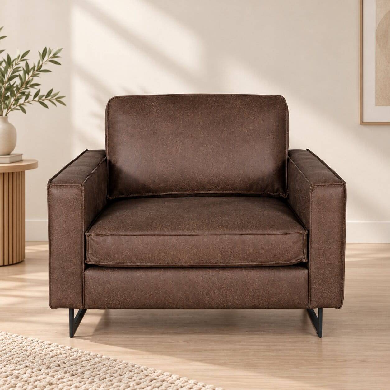105 cm breiter Sessel in kantigem Design - Vessina