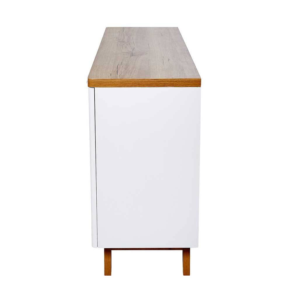 Elegantes Skandi Sideboard weiß mit Eichenholzplatte und ausgestellten Beinen Seitenansicht – Xuana