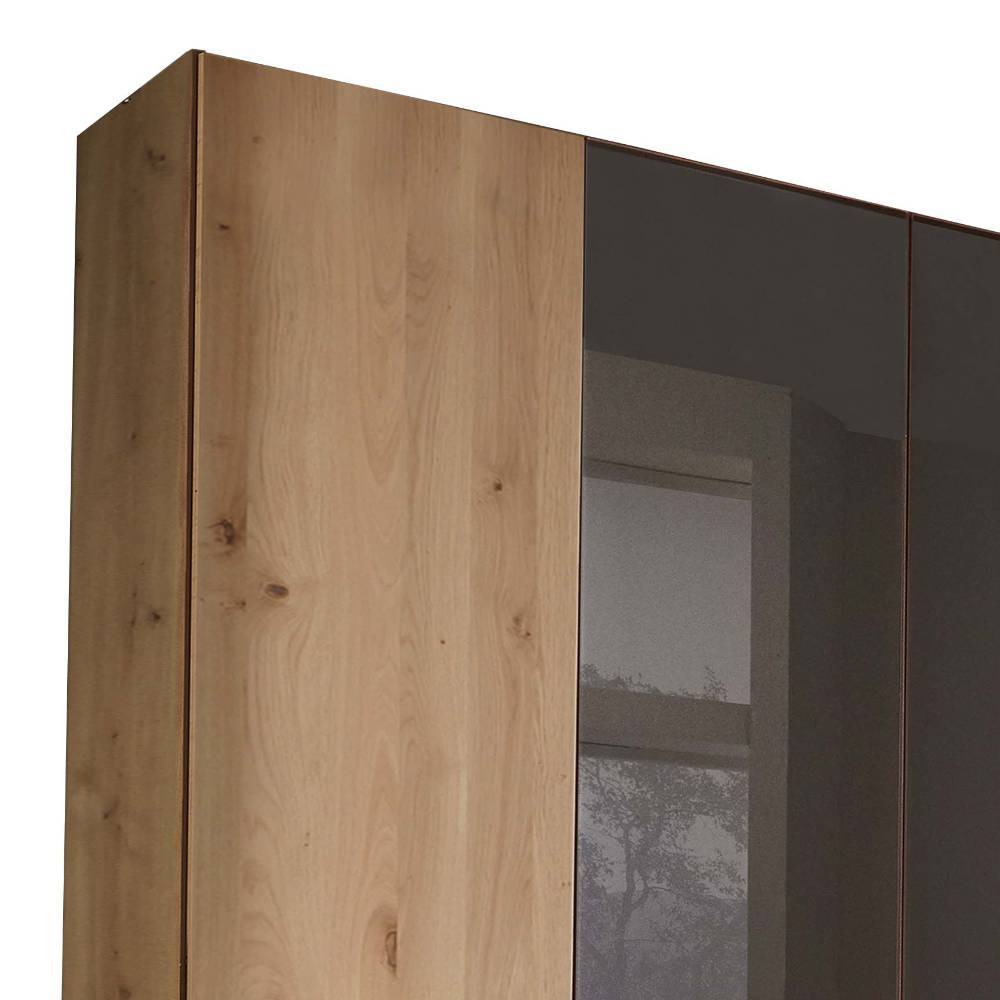 8-türiger Kleiderschrank teilmassiv - Vutonia