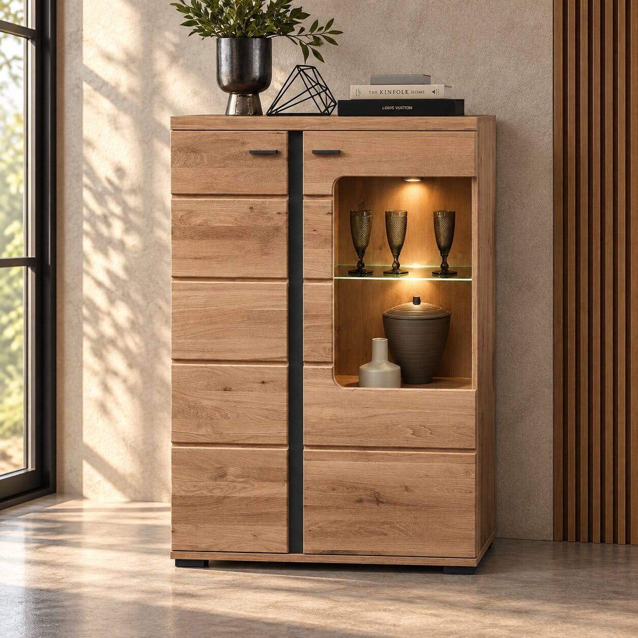 Highboard Vitrine mit LED Beleuchtung - Latenda