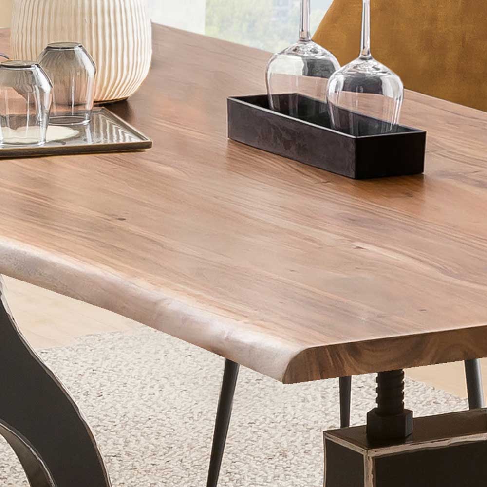 Baumkanten Tisch mit Industrial Fußgestell - Halkano