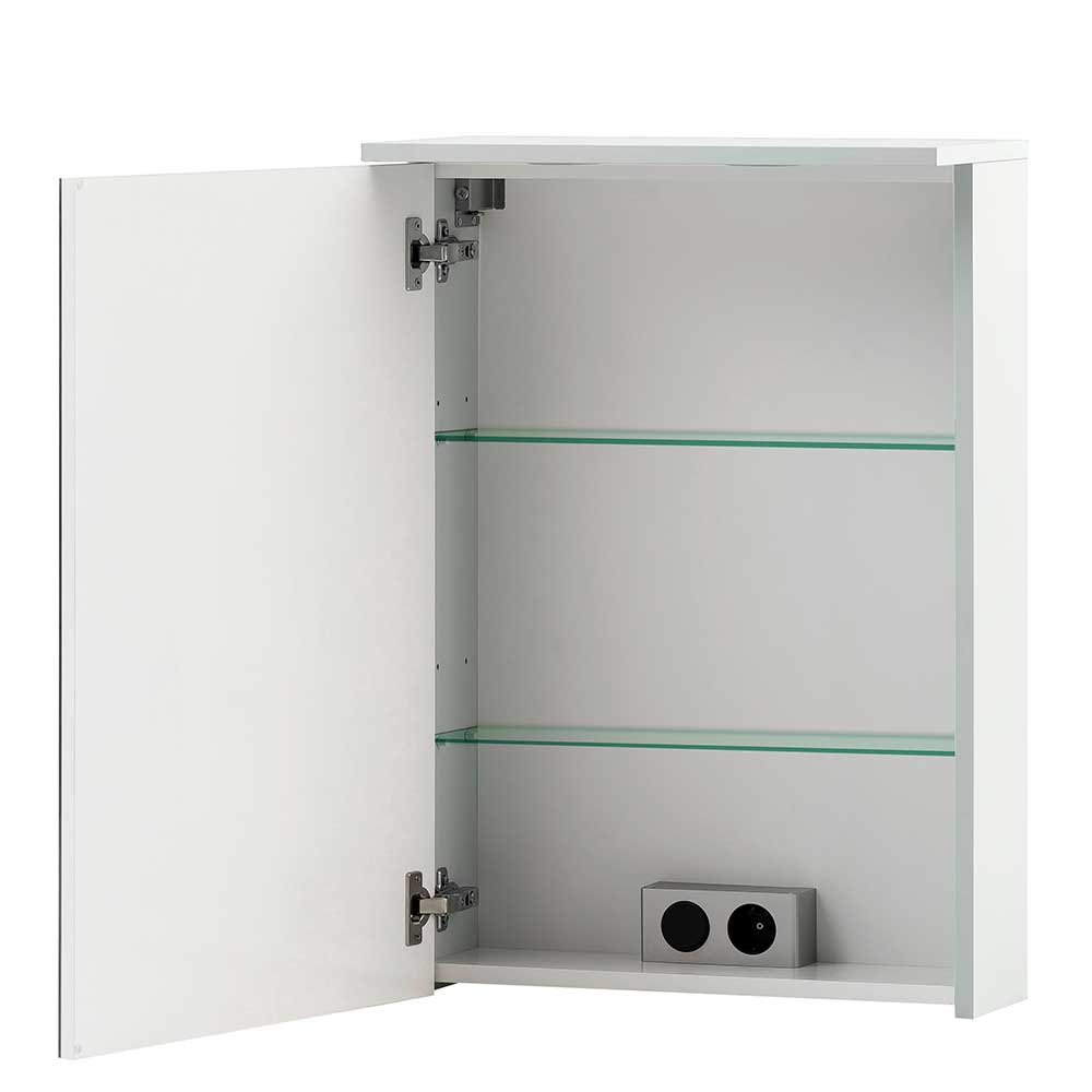 Geöffneter Spiegelschrank mit zwei Glasböden und integrierter Steckdose, ideal für das Bad – Nuszaleva