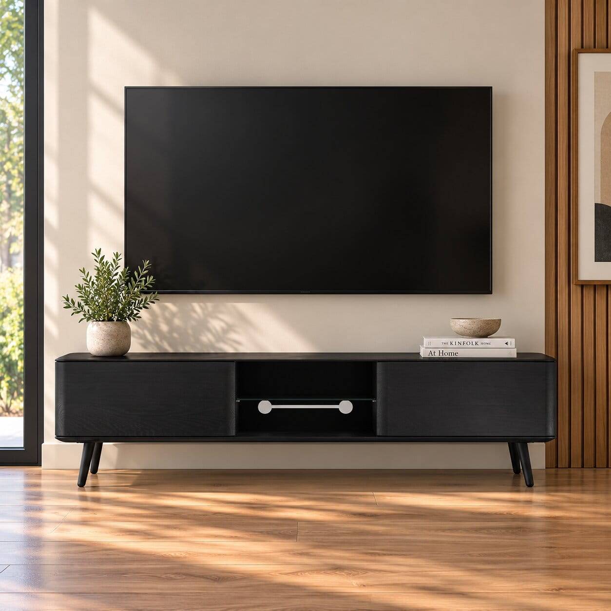 TV Board aus Eiche geschliffen & Schwarz geölt - Asnes