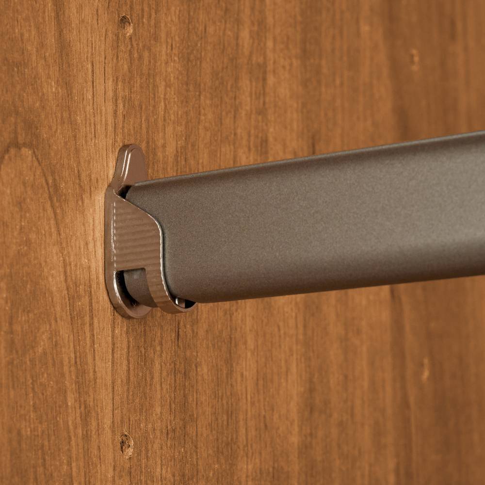 Endstück der Kleiderstange im Schrank mit robuster Metallbefestigung – Dilacco