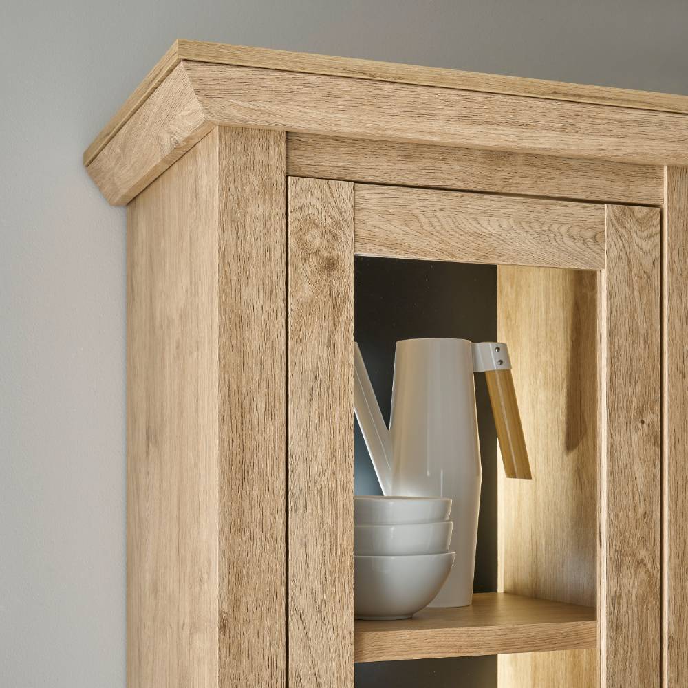 Landhaus-Schrank in Eiche Gold - Hengas