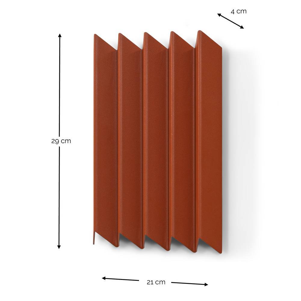 Rotbraune Metallgarderobe Marie mit Maßen und Abmessungen – Marie