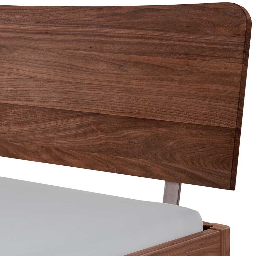 Massivholz Doppelbett in Braun Nussbaum - Charlots