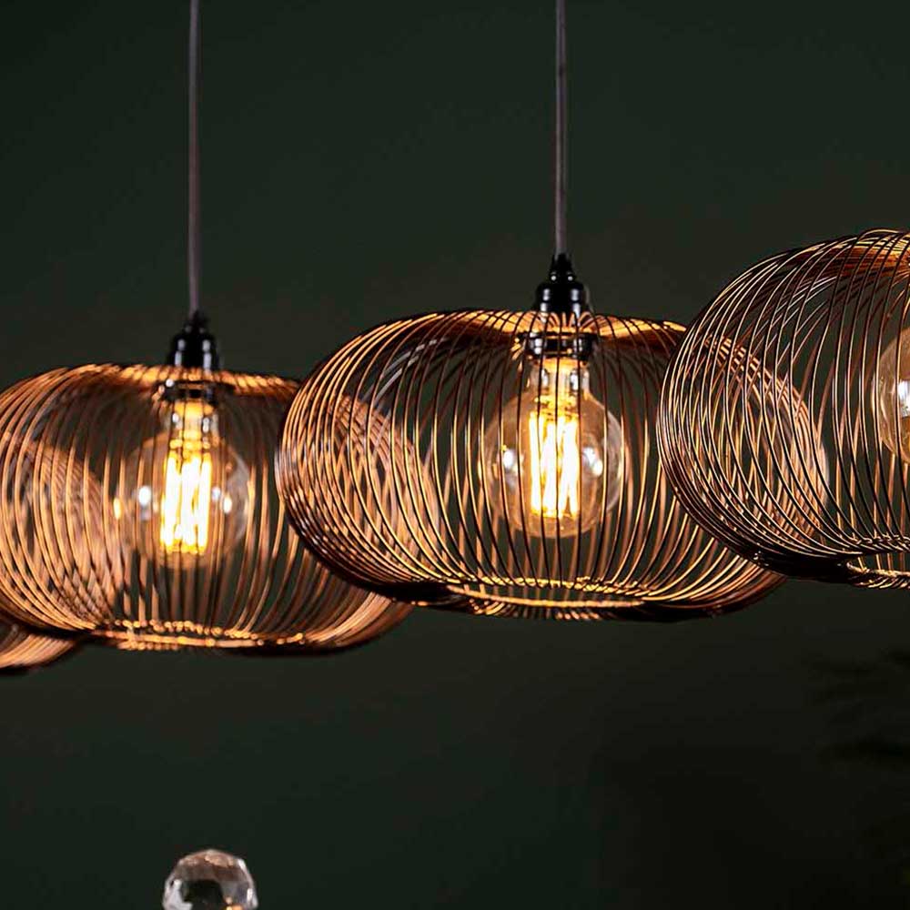 Deckenleuchte mit Drahtgeflecht Schirmen in Bronze Optik und Vintage Glühbirnen – Regiao