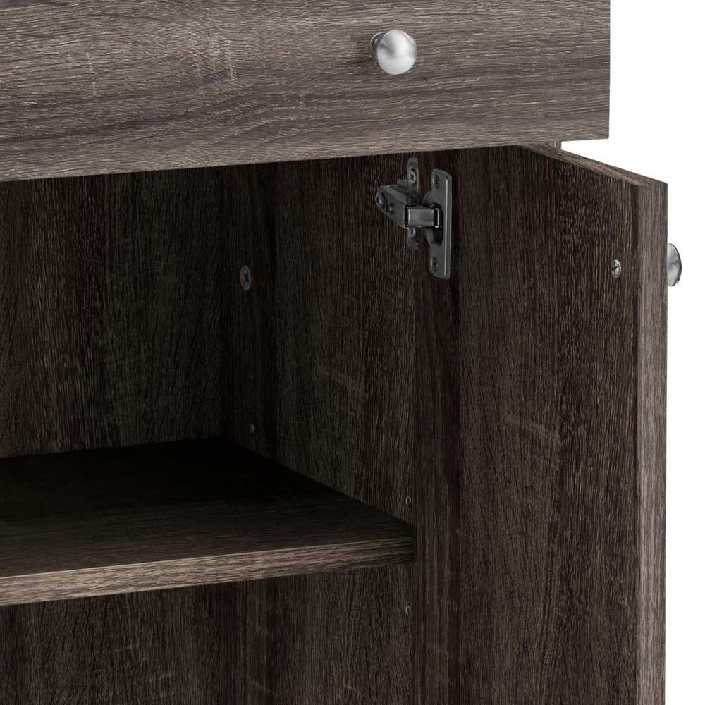 Schrankinnenraum mit geöffneter Tür, einem Einlegeboden und Scharnieren in Holzoptik – Fionora