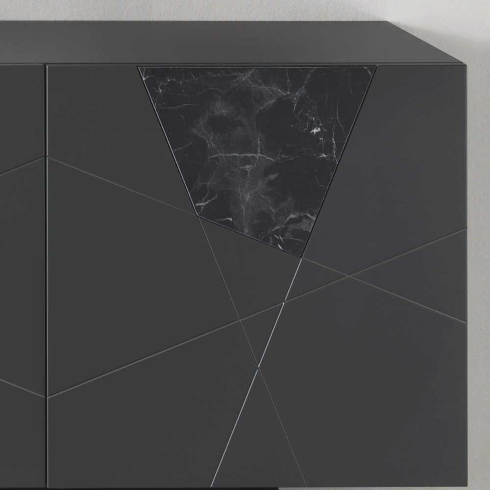 Schwarzes Sideboard Front mit dunklem Marmor Einsatz und eleganten geometrischen Linien – Wakes