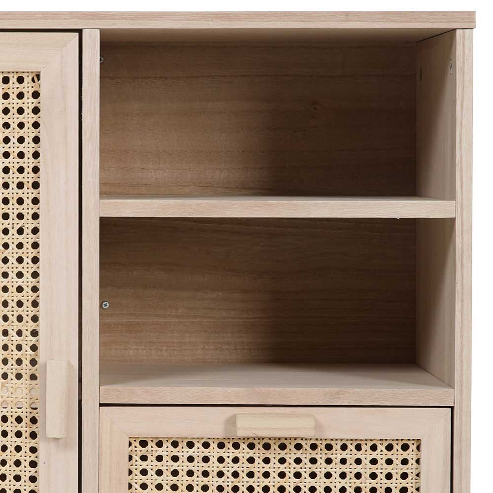 Obere offene Ablagefächer und die obere Schublade der Holzkommode – Oncinasa