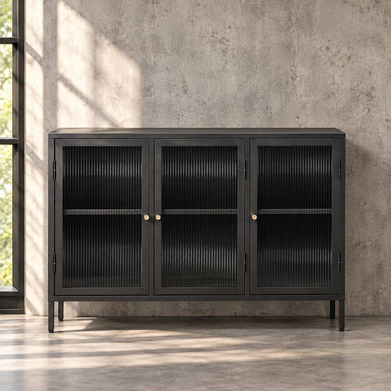 132x85x40 Kommode mit drei Glastüren - Gulliver
