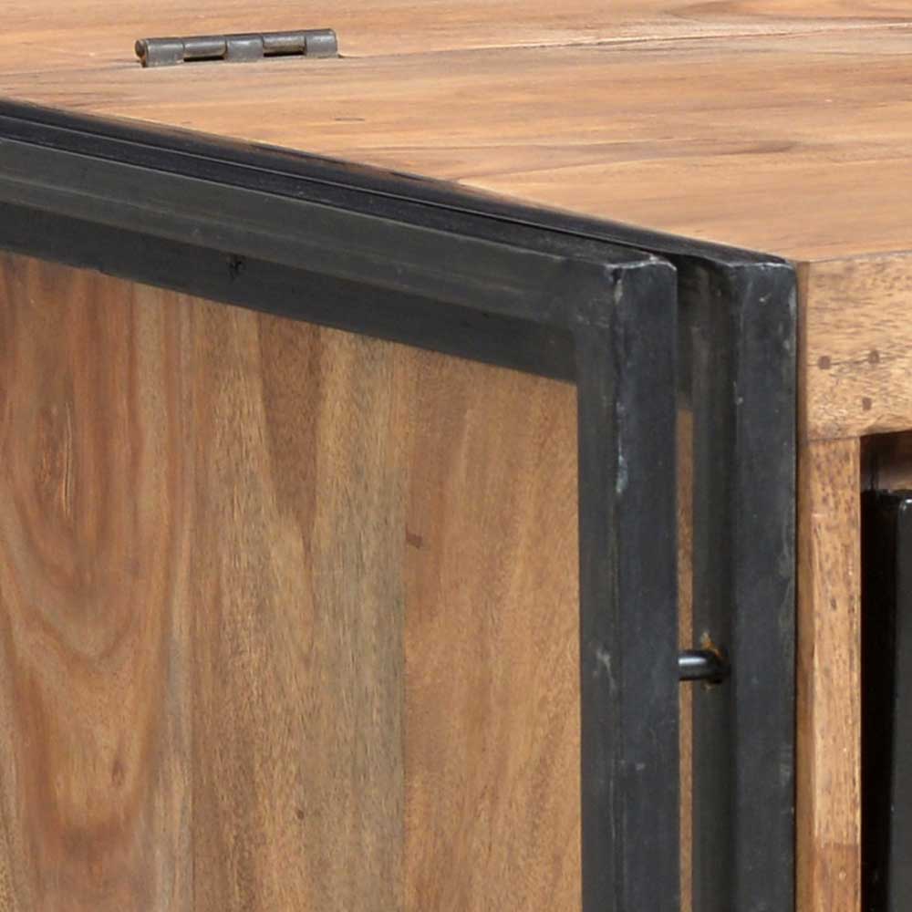 Seitenansicht des Holztisches mit schwarzem Metallrahmen und sichtbarem Scharnier – Mendoza