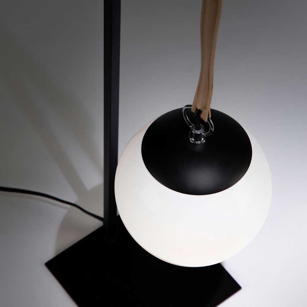 Hängende Tischlampe in Weiß Glas Kugelschirm - Nelson
