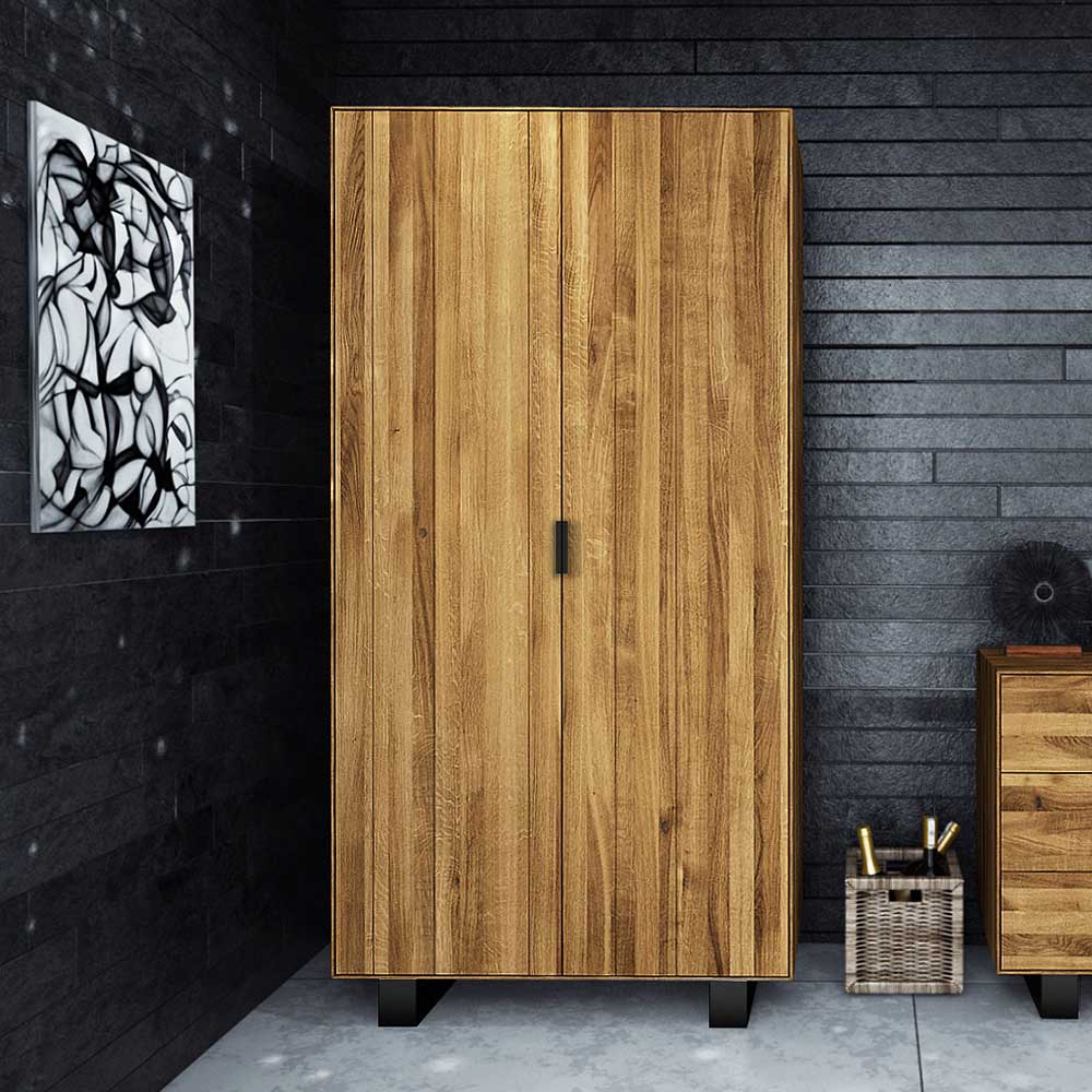 Massiv Kleiderschrank Manzey aus Wildeiche geölt