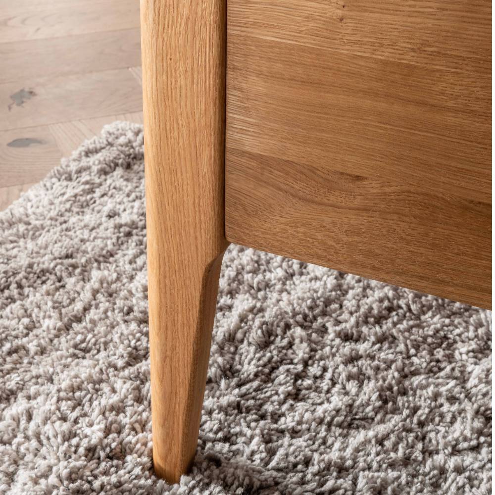 Massives Holzbett aus Wildeiche - Babahira