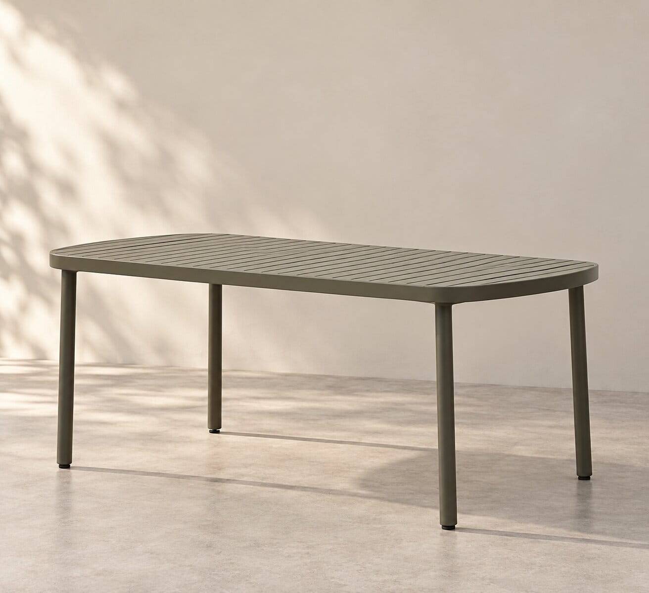 Ovaler Gartentisch aus Aluminium - Ocna