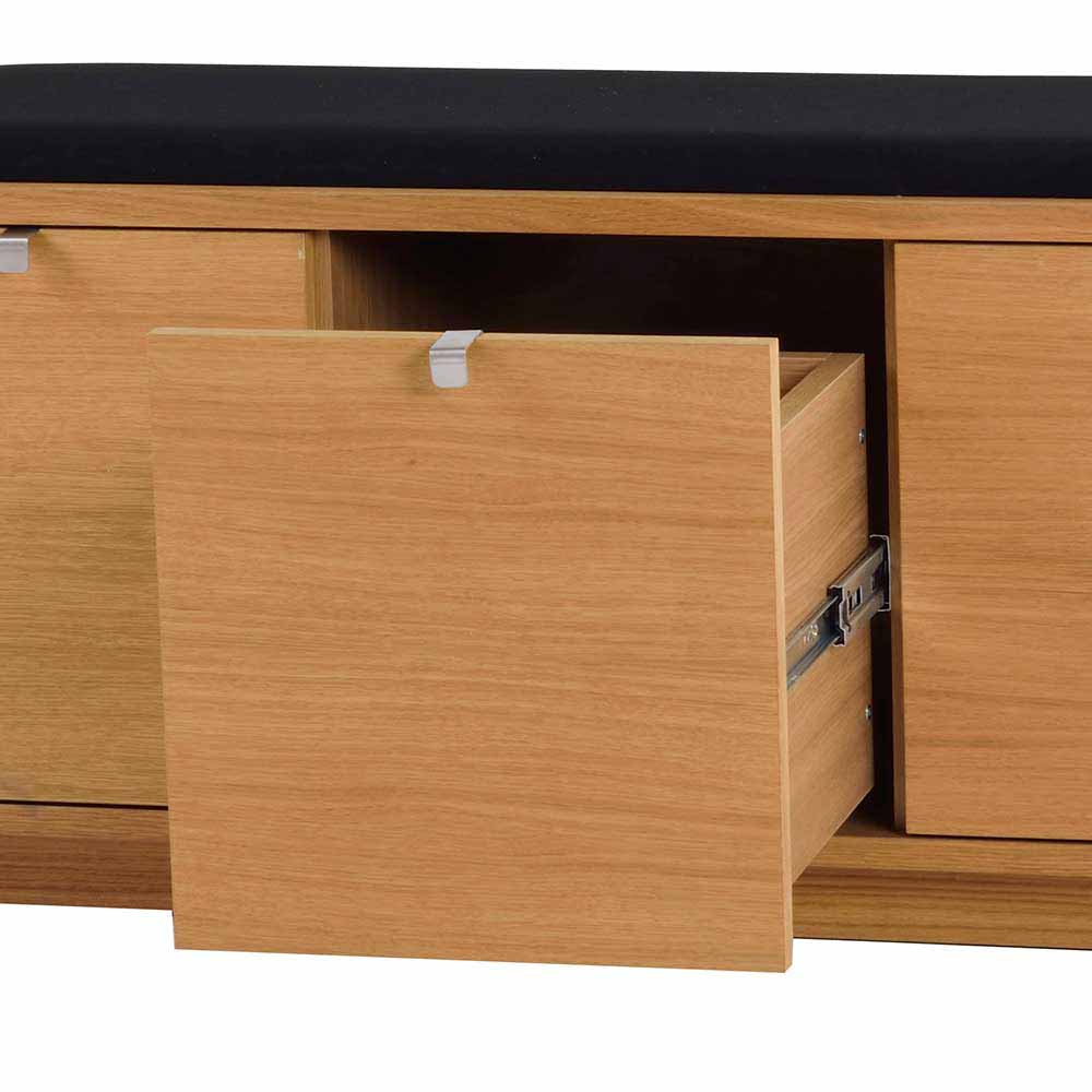Offene Schublade der Dielenbank Helvana aus Eiche furniert mit schwarzem Sitzkissen – Helvana