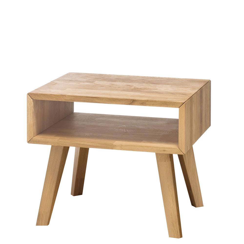 Moderner Nachttisch aus Holz mit offenem Fach und schrägen Beinen im Schlafzimmer – Leya