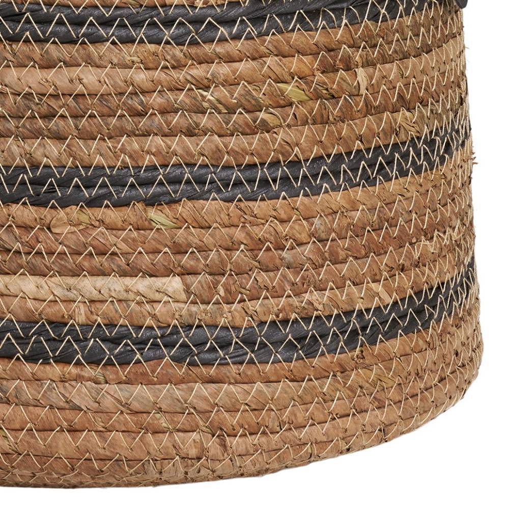 Engmaschiges Flechtmuster des Bananenblatt-Korbes mit schwarzen Zickzack-Streifen – Avocado