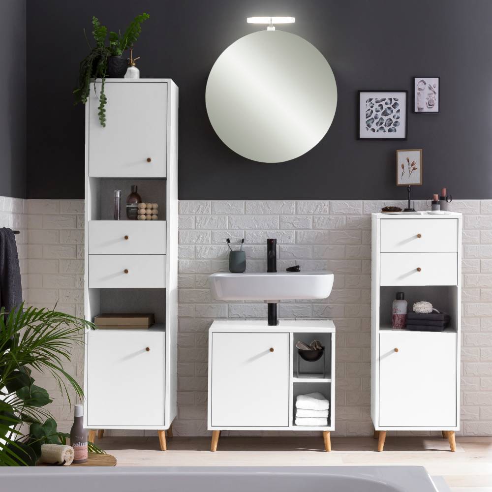 Modernes Badezimmer mit weißem Hochschrank, Waschbeckenunterschrank und Beistellschrank – Anuta