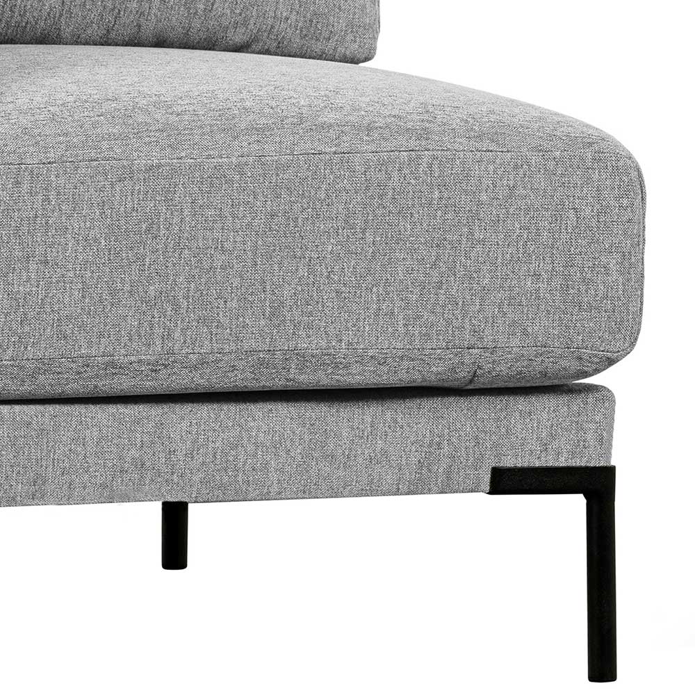 Unterseite des modularen Sofa-Eckelements mit schwarzem Metallfuß – Horedion