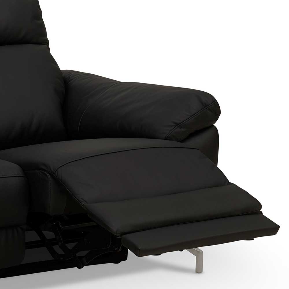 Ausgeklappte Fußstütze der schwarzen Leder Relaxcouch für hohen Komfort – Vlatkura