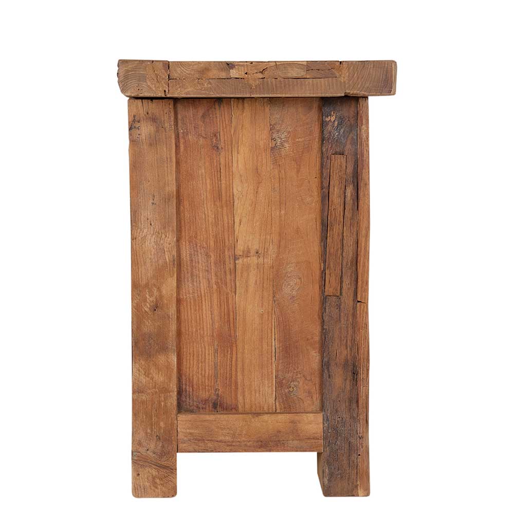 Schmale Seitenansicht des Altholz Sideboards aus Teak mit einzigartiger Holzstruktur – Ragista